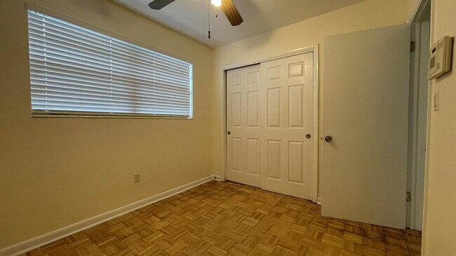 Foto del edificio - 6770 Roosevelt St
