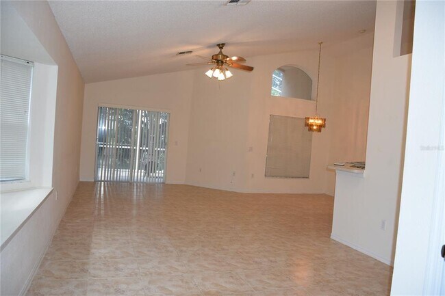 Foto del edificio - 2393 Paulette Dr