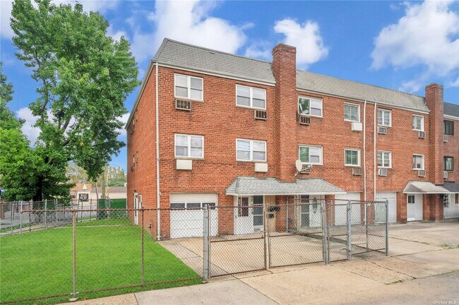 Building Photo - 92-03 241st St