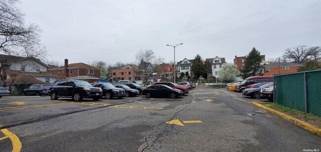 Foto del edificio - 164-15 Highland Ave