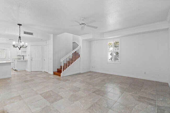 Foto del edificio - 2828 W Community Dr
