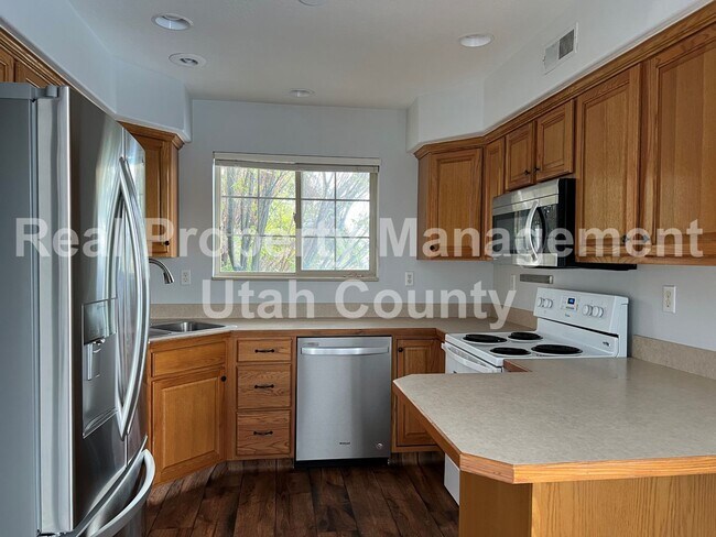 Foto del edificio - Orem Two Bedroom Condo