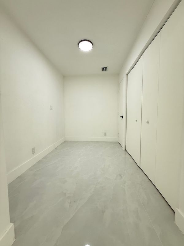Foto del edificio - 1310 NW 41st St