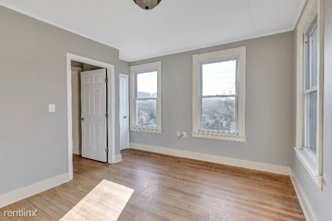 Building Photo - 12 Rockwood Ave