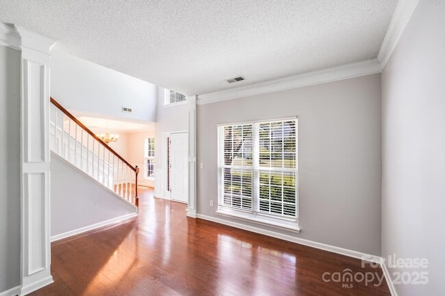 Building Photo - 16024 Kirsten Nicole Rd