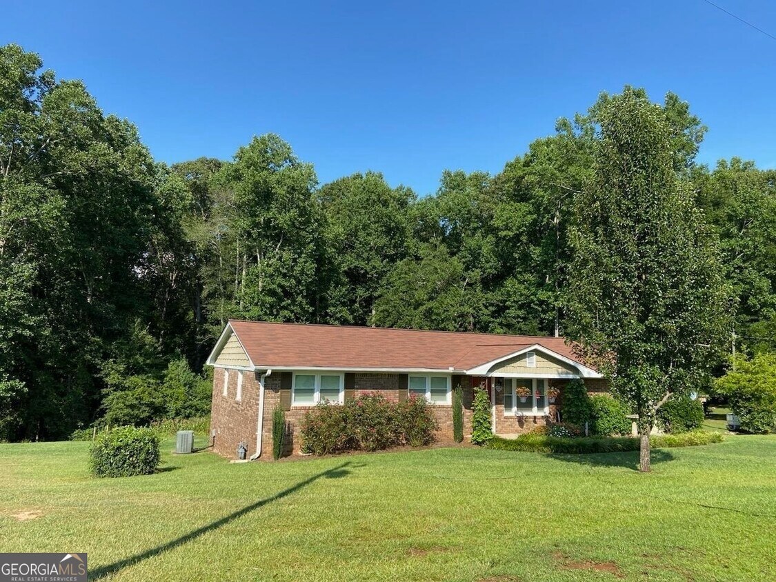 77 Newton Rd, Newnan, GA 30263 House Rental in Newnan, GA