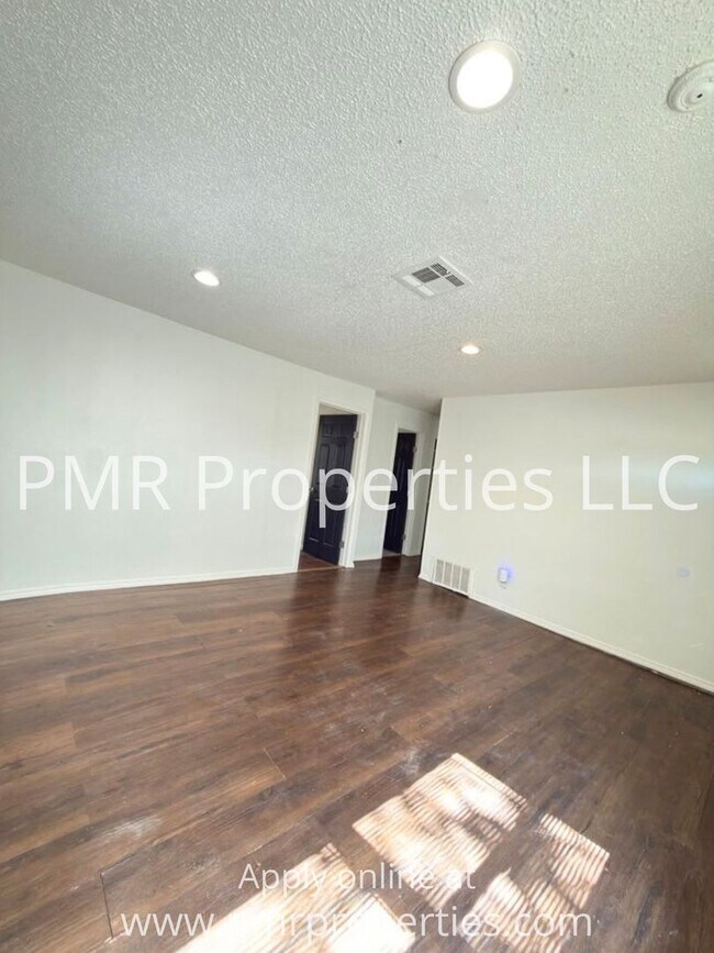 Foto del edificio - 1411 NW Hoover Ave