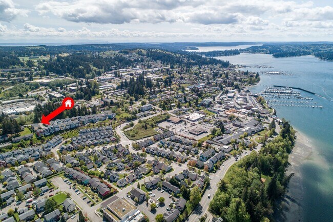 Foto del edificio - Poulsbo Place Townhome