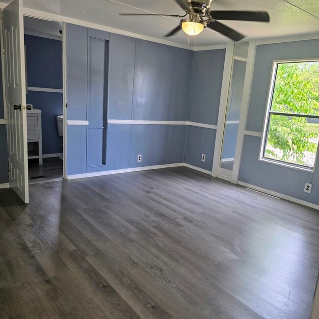 Building Photo - 5080 S Barker Pt