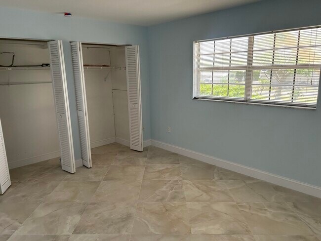 Foto del edificio - 2936 Lake Shore Dr