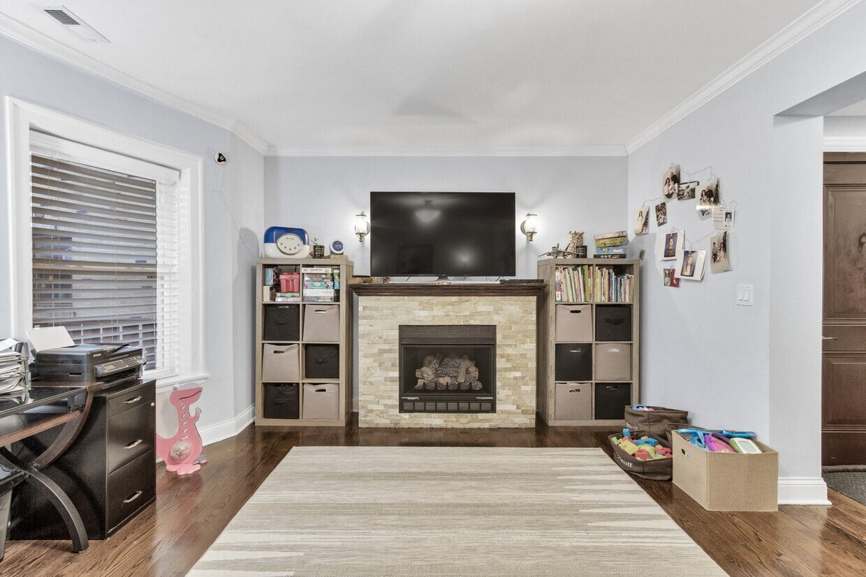 Foto principal - 5726 N Mozart St