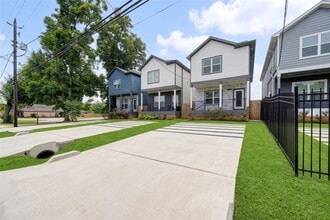 Building Photo - 1829 Dewalt St