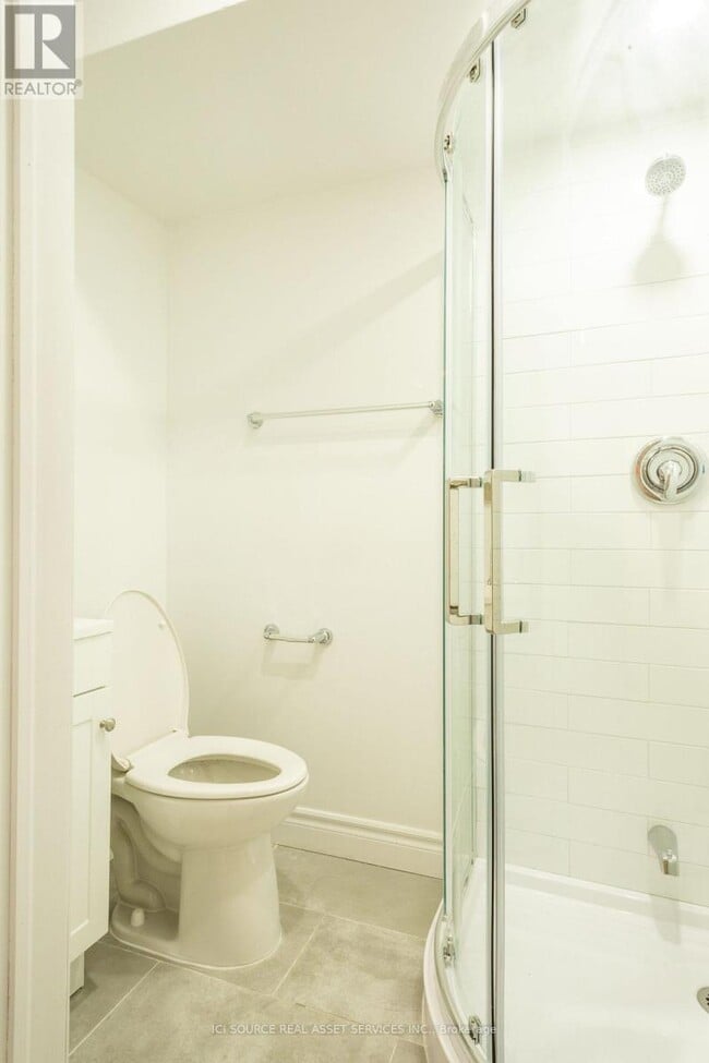 Photo du bâtiment - 96 Markham St