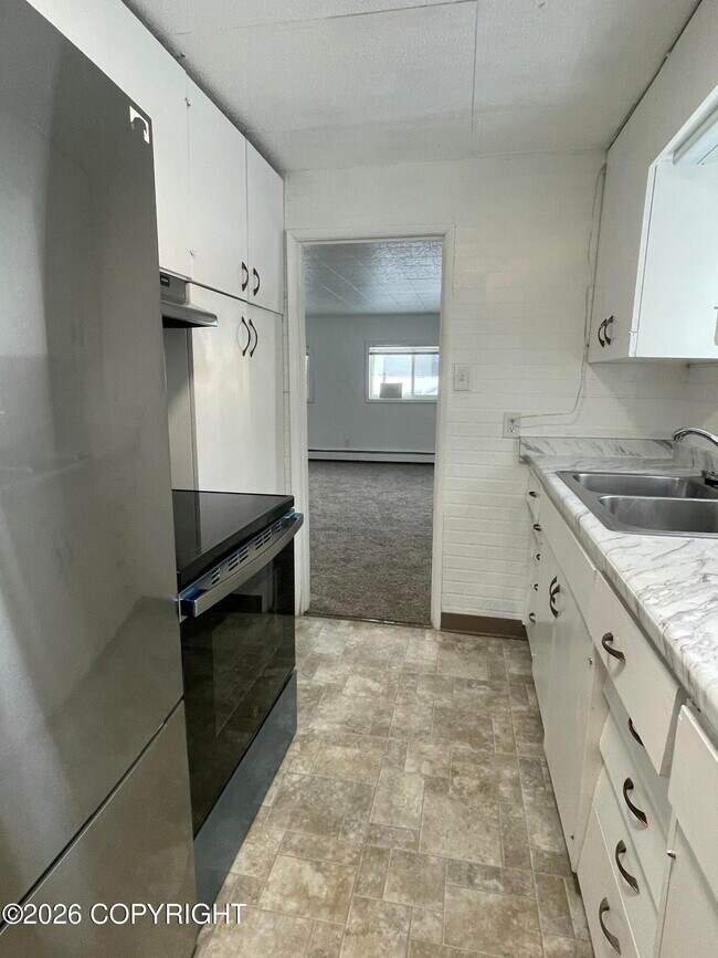 Building Photo - 237 Denali St