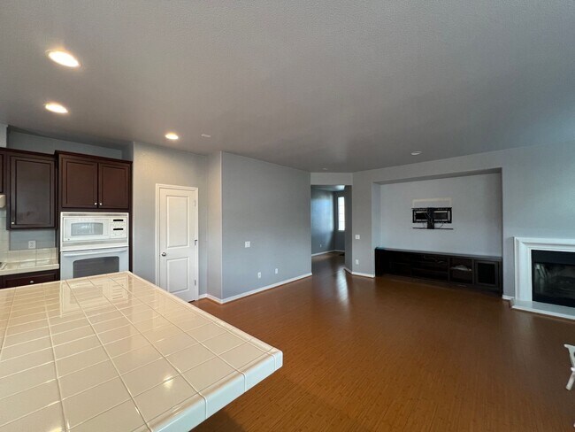 Building Photo - 5264 Southcreek Ct