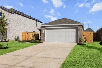 Building Photo - 28714 Bottom Grass Trl