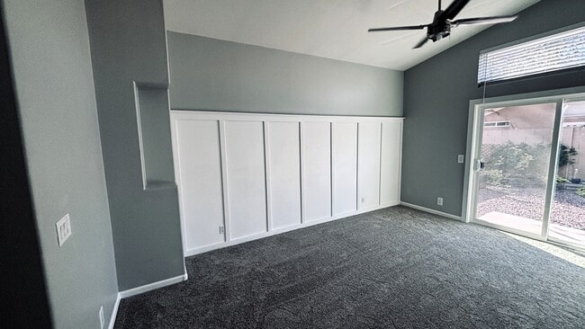 Building Photo - 280 S Bedford Dr