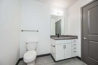 Interior Photo - Vera on Broad