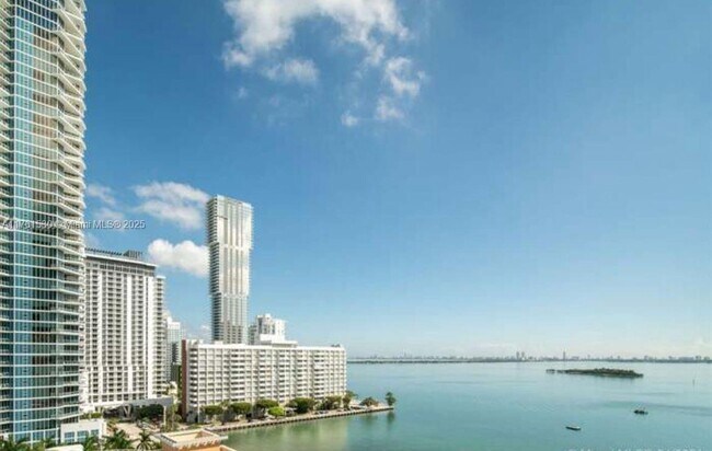 Foto del edificio - 2000 N Bayshore Dr