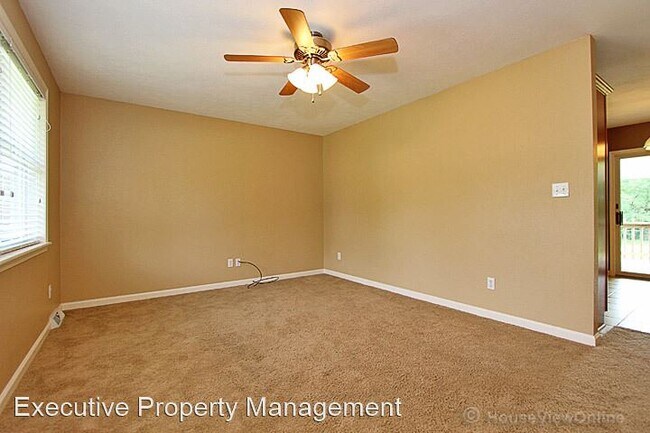 Foto del edificio - 3 br, 2 bath House - 609 Odus Dr
