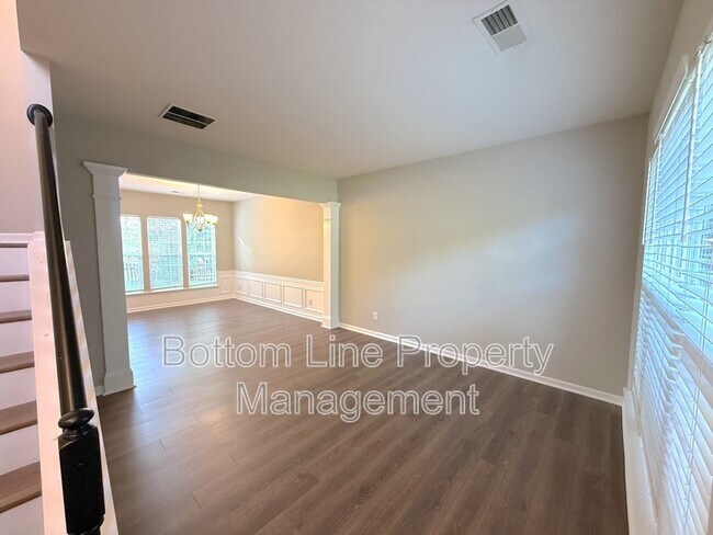 Foto del edificio - 10016 Heatherly Ct