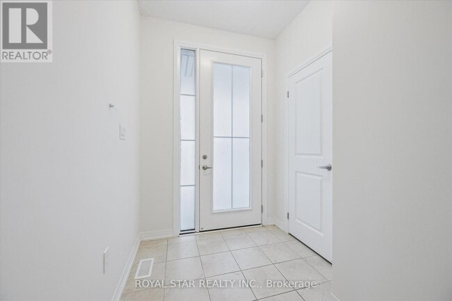 Building Photo - 43 Blacklock St