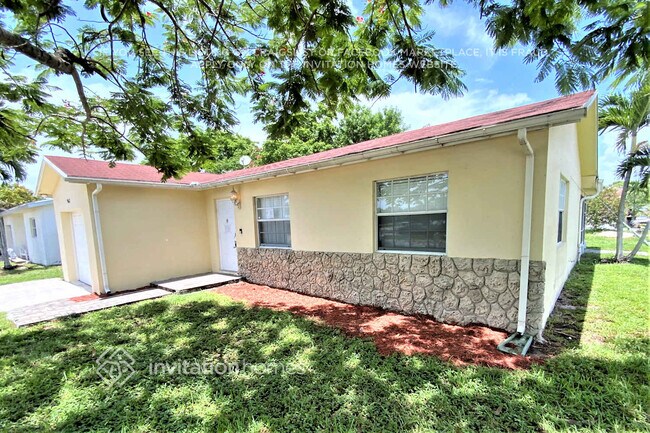 Foto del edificio - 9667 SW 3rd St