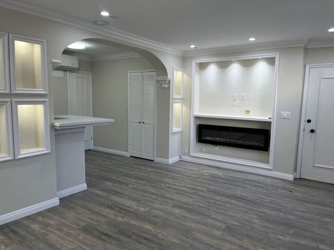 Interior Photo - Courtyard at Cordova Apts