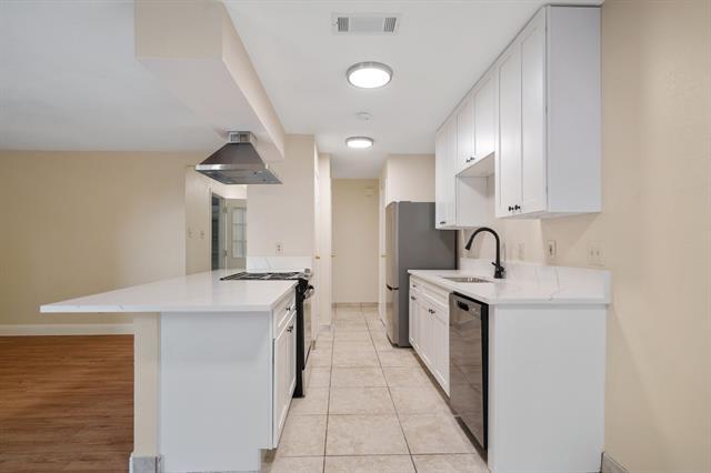 Foto del edificio - 719 Heatherwood Dr