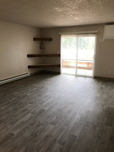 Foto del edificio - 109 SW Cherry Park Rd