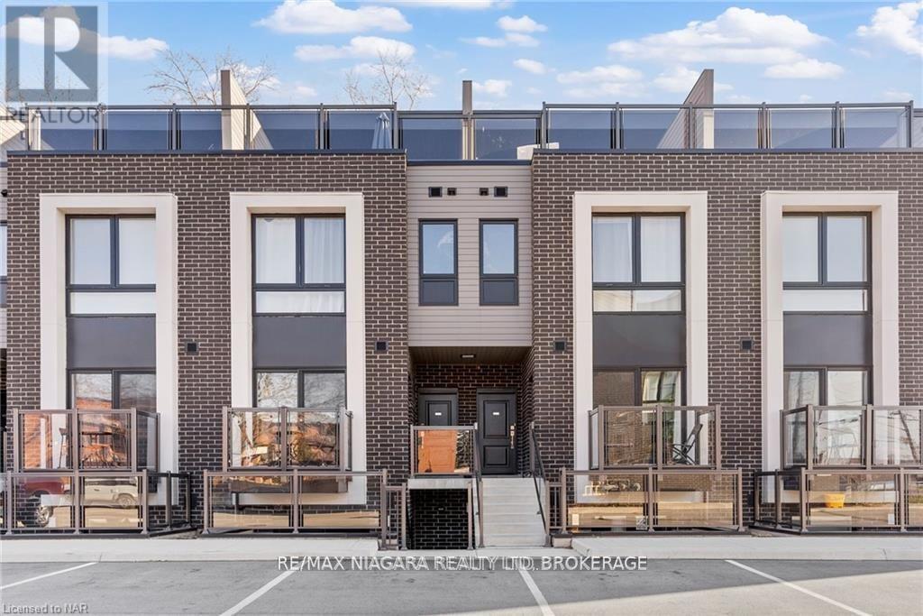 Photo principale - 6065 McLeod Rd