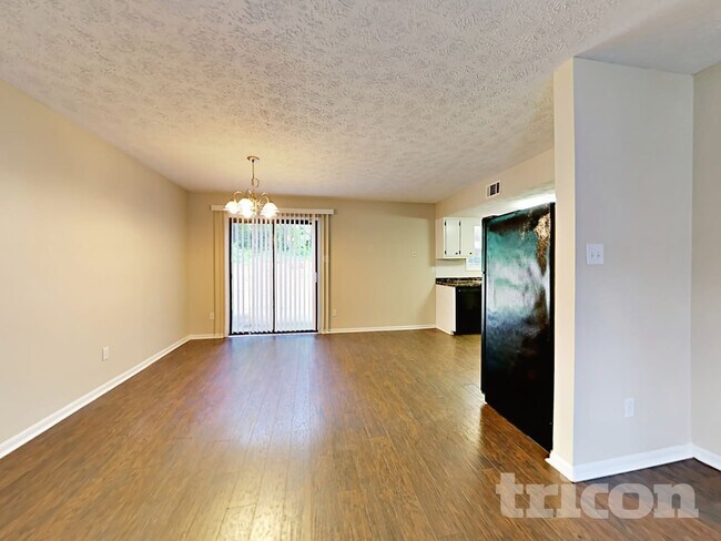 Foto del edificio - 209 Park Pl Dr