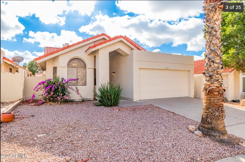 Building Photo - 11321 E Sunnyside Dr