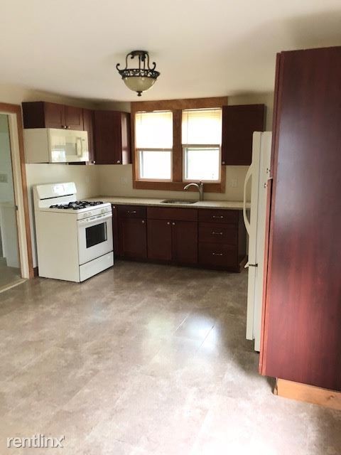 Foto del edificio - 3 br, 1 bath  - 341 Peck Ave