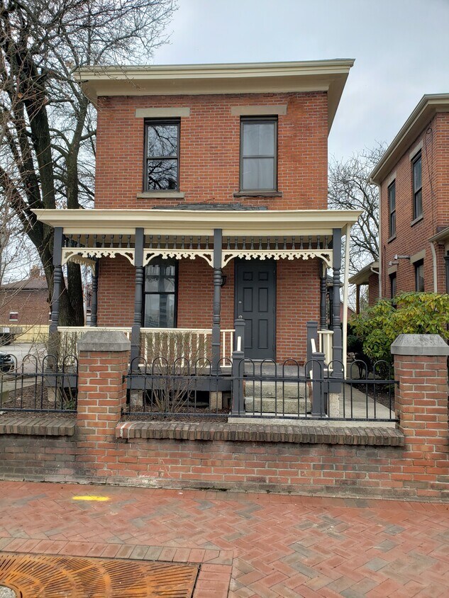 267 E Livingston Ave, Columbus, OH 43215 House Rental in Columbus, OH