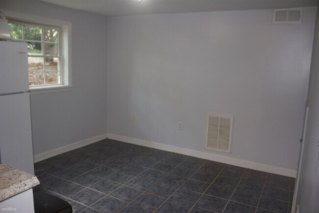 Foto del edificio - 1 br, 1 bath Duplex - 361 College Circle D...