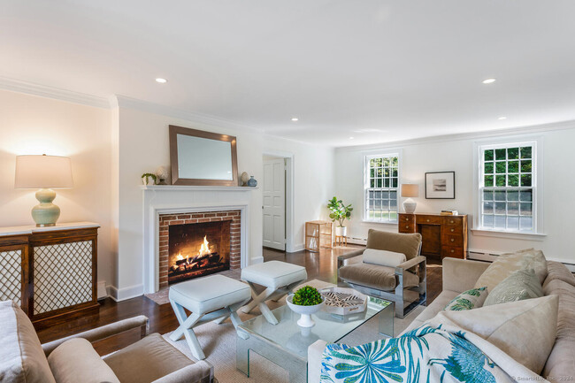 Foto del edificio - 837 Hollow Tree Ridge Rd