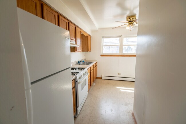 Building Photo - 5607 W Irving Park Rd
