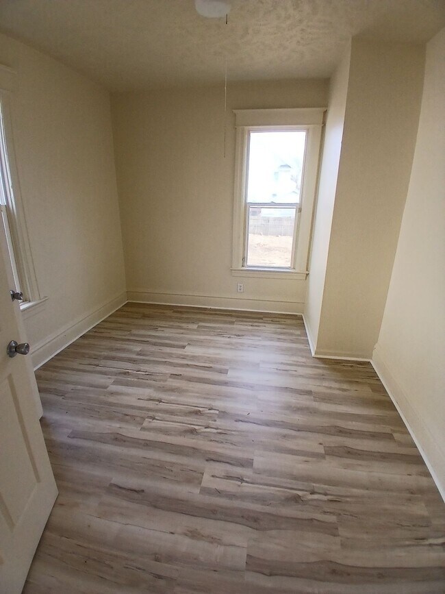 Foto del edificio - 231 Forest Ave