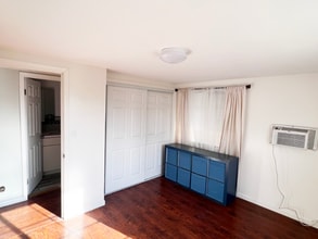 Building Photo - 14148 Community St