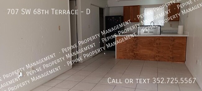 Building Photo - 707 SW 68th Terrace