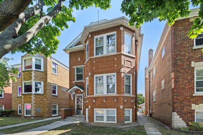 Building Photo - 1621 Kenilworth Ave