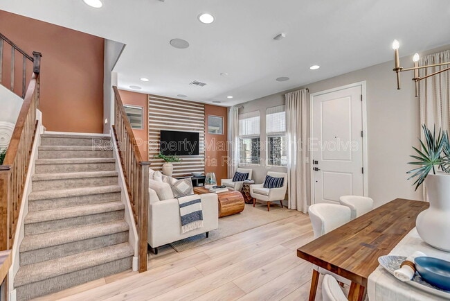 Building Photo - 43256 N Hinoki St