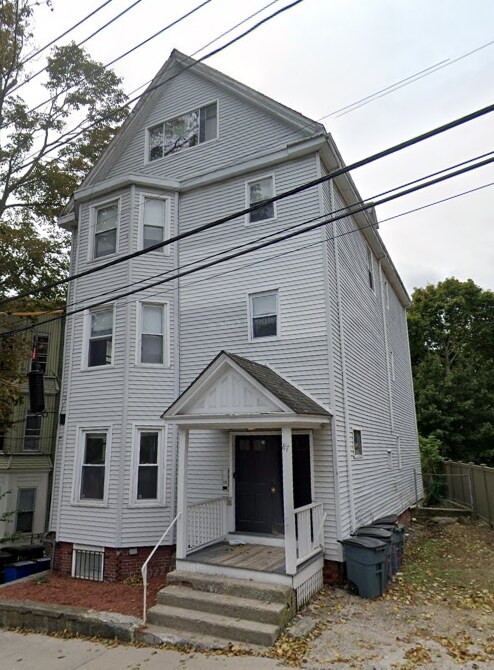 Building Photo - 87 Sheridan St