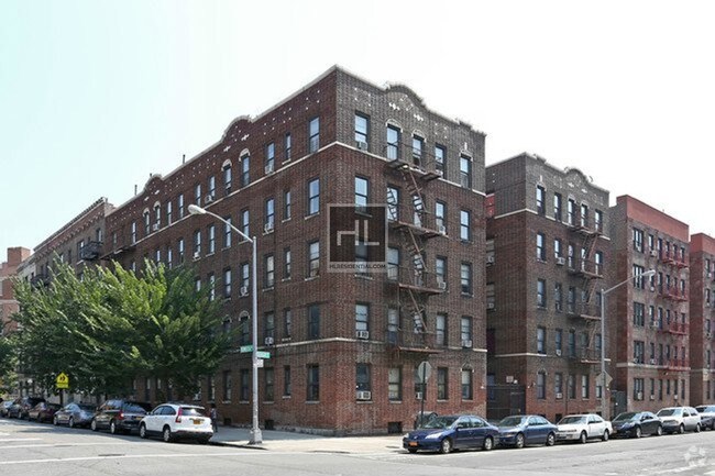 Building Photo - Isham Street