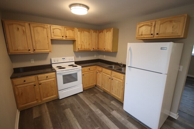 Foto del edificio - 1BD/1BA in Chickamauga - Water, trash, and...