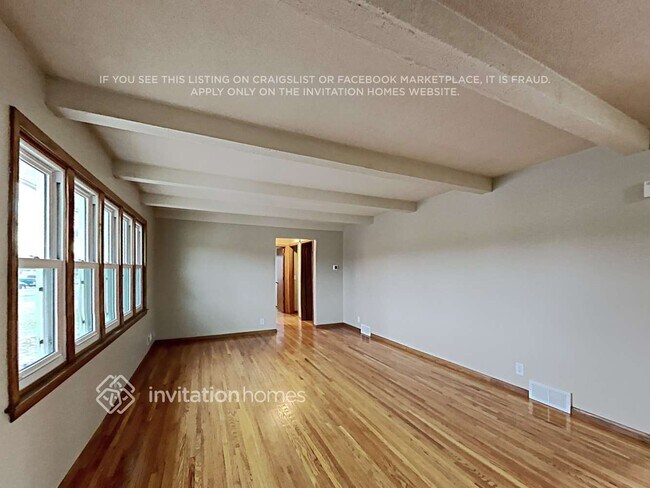 Foto del edificio - 2911 W 85th St