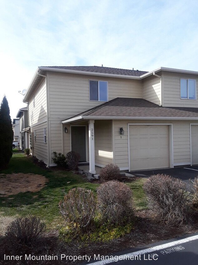 Building Photo - 2 br, 2.5 bath Apartment - 2591 NW Cedar Ave