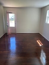 Building Photo - 1405 Bethlehem Ln