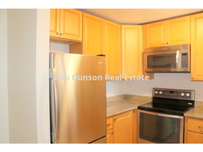 Building Photo - 7 Landcaster Circle Unit 145